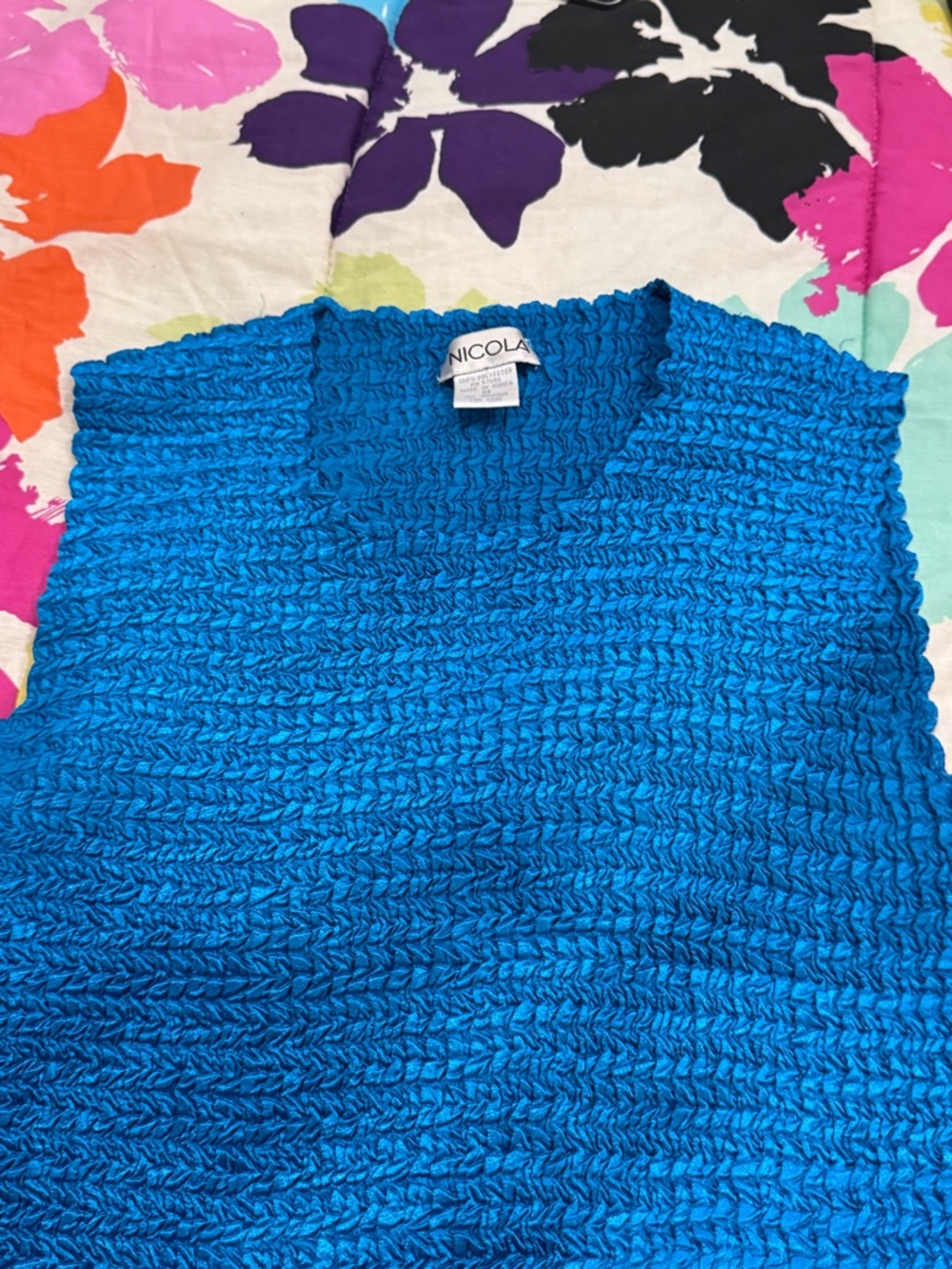 NICOLA Vibrant Blue Textured Sleeveless Top